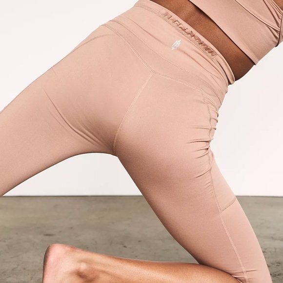 High-Rise Crop Stay Centered Leggings Large - Picture 2 of 4